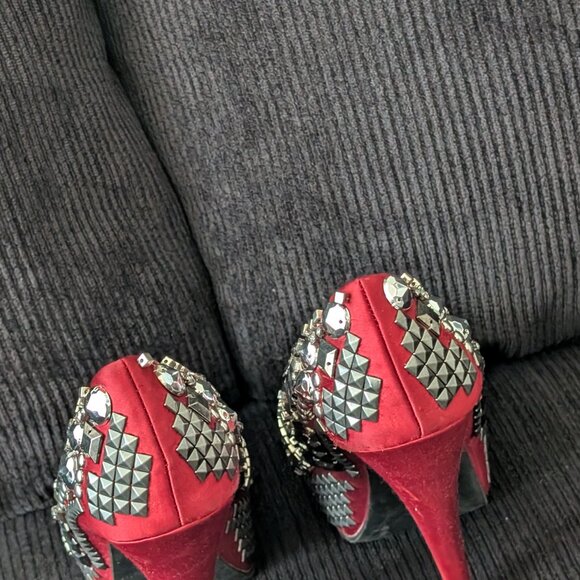 Red Steppers - Picture 4 of 4